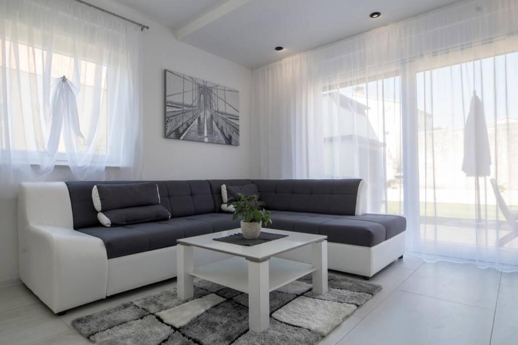 Holiday House Gavran Vodice Eksteriør billede