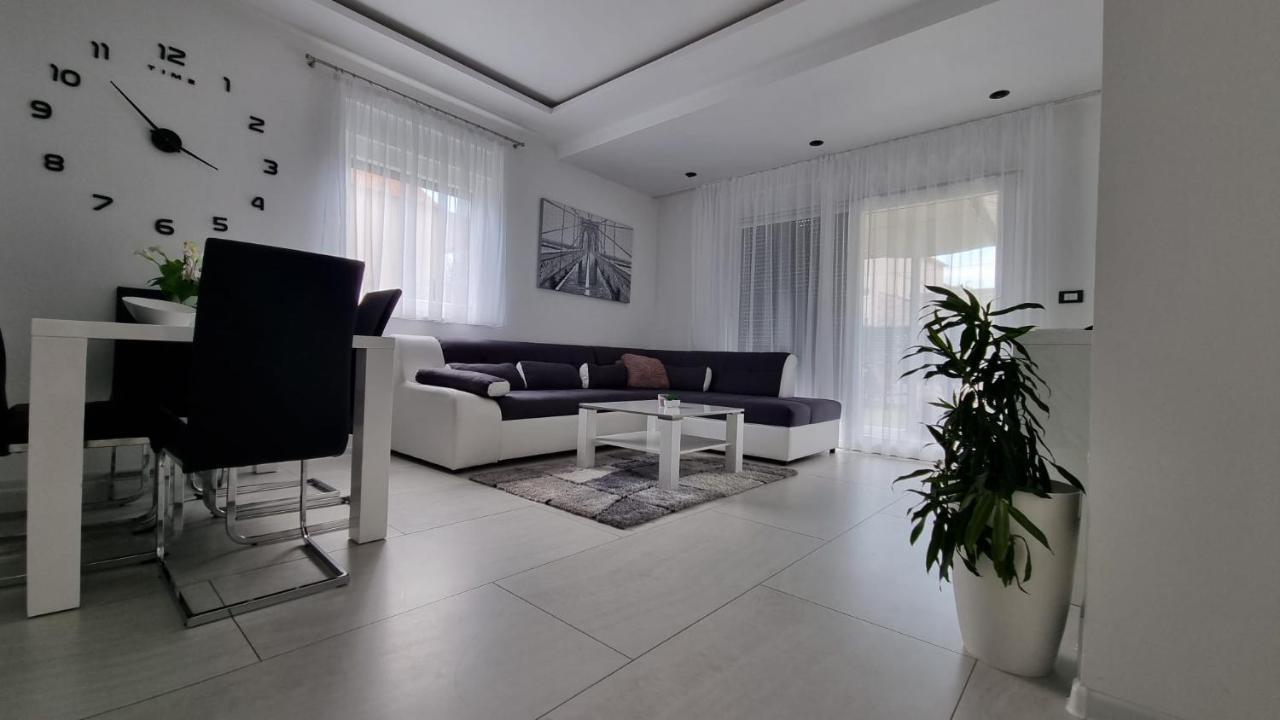 Holiday House Gavran Vodice Eksteriør billede